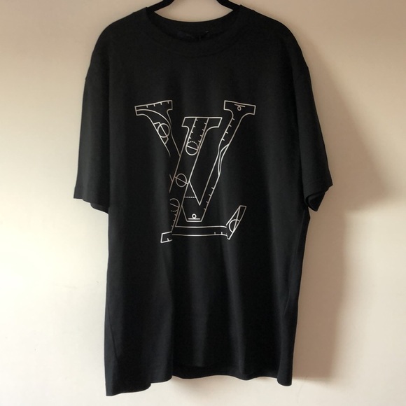 Louis Vuitton T-Shirt (Not For Sale) - Picture 10 of 12